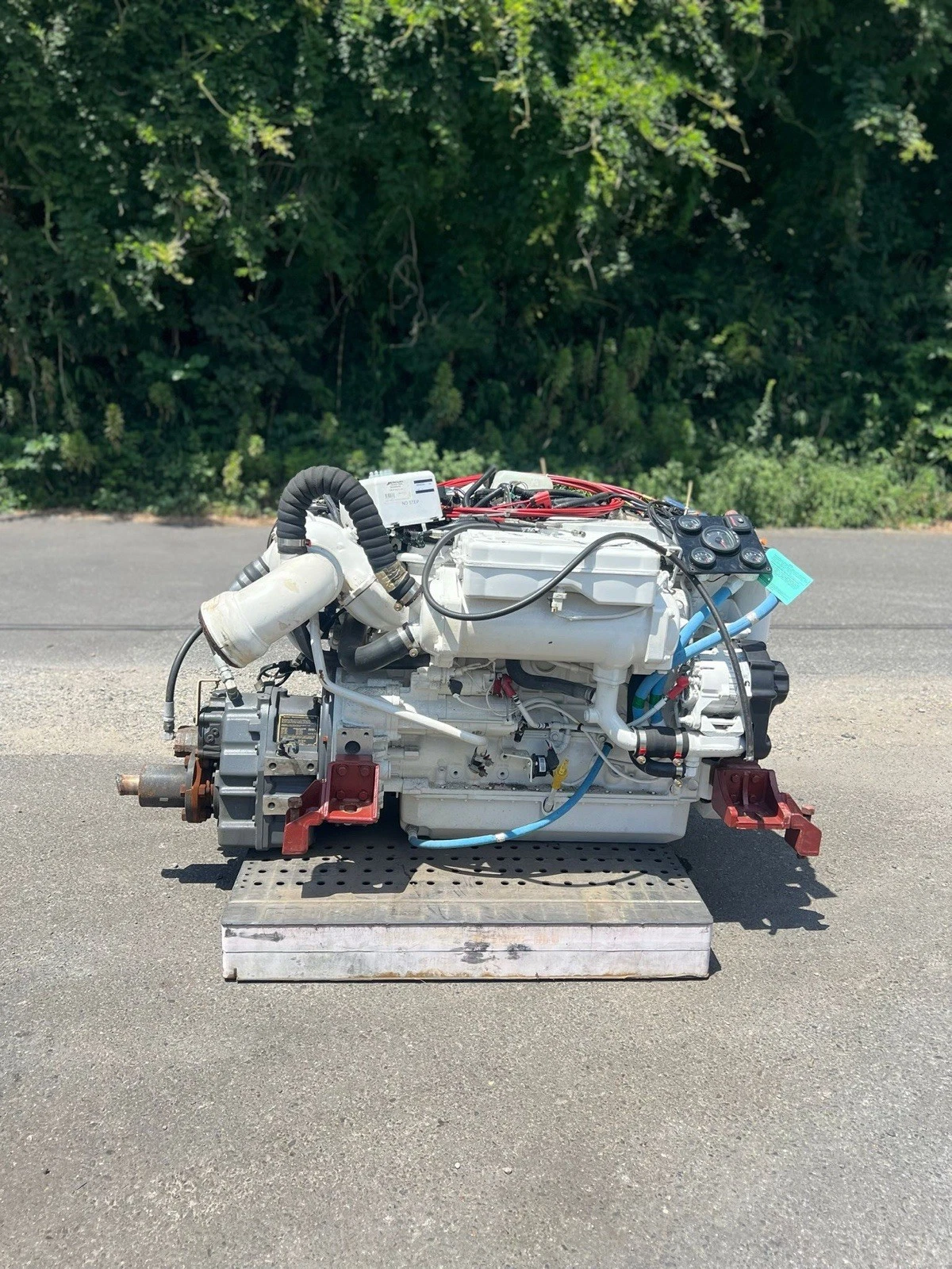 QSB6.7 CUMMINS 250HP HDI ENGINE WITH TRANSMISSION, FULL HARNESS N MARINE CONTROL